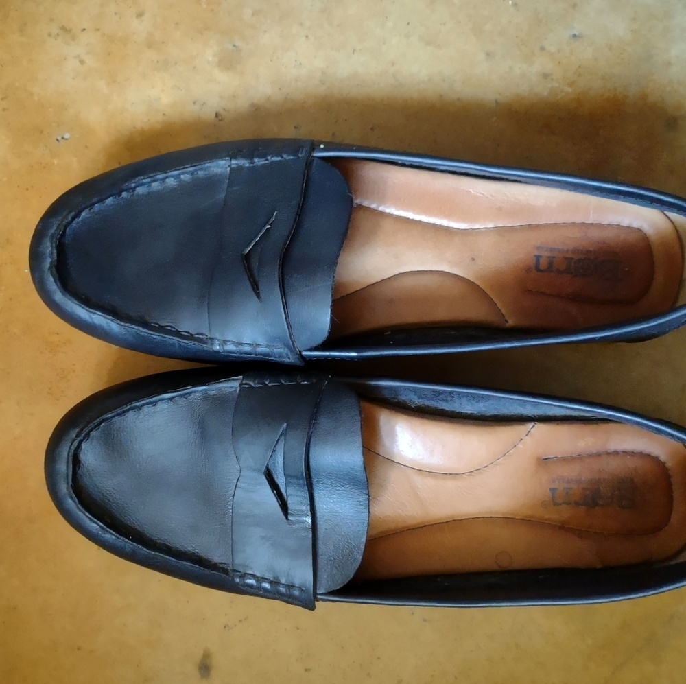 EUC BORN Navy Loafers